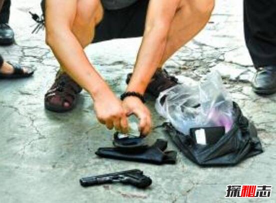 中国第一悍匪白宝山，精通枪法一年杀死17人(杀人成瘾)