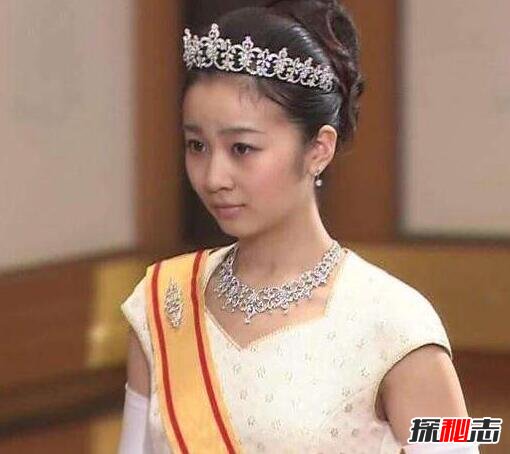 美丽的日本佳子公主，着装暴露的皇室第一美女(图片)