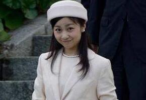 美丽的日本佳子公主，着装暴露的皇室第一美女(图片)