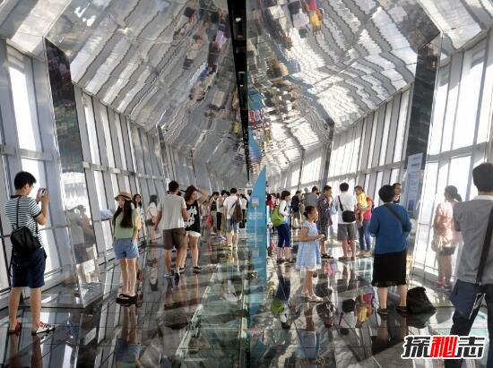 世界十大空中玻璃走廊，张家界玻璃桥排第一(中国上榜4个)