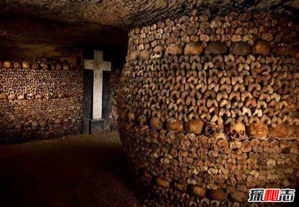 揭秘梵蒂冈教皇廷尸洞 梵蒂冈地狱之门（600多万具尸骨）