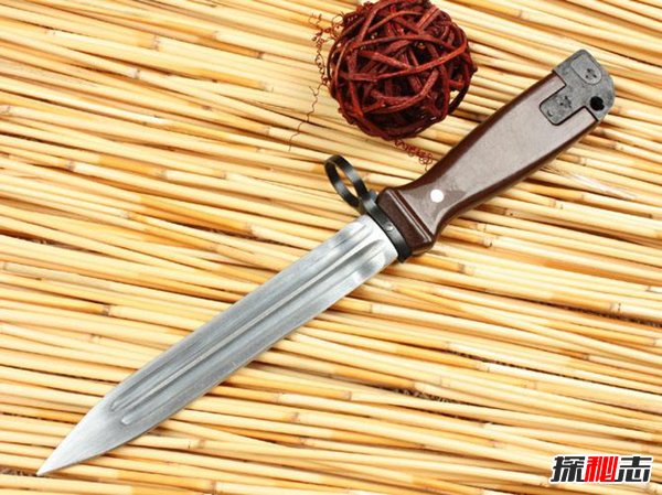 世界上最厉害的刀 中国81式刺刀设计巧妙威力恐怖
