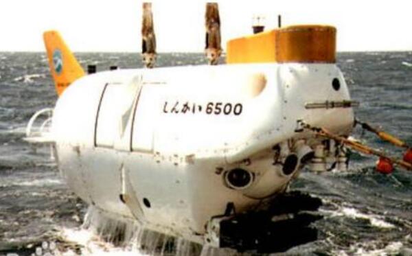 世界最深能潜多少米，世界下潜最深的潜水器（美国第一/10916米）