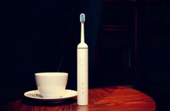 电动牙刷的好处 使用电动牙刷的方法步骤有哪些