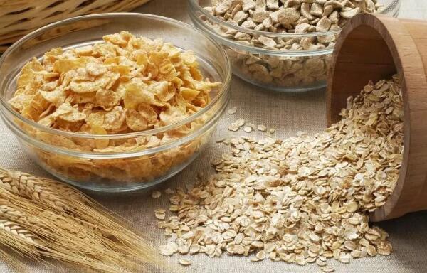 燕麦可以生吃吗，可以少量生吃/生吃多了对肠胃不好