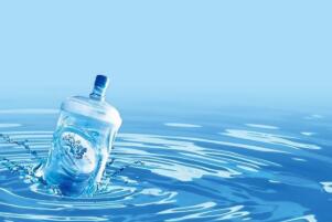 长期喝纯净水对身体有害吗，有害（代谢失衡/铅含量超标）