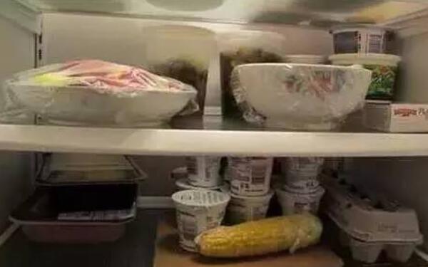 炒菜放冰箱4天可以吃吗，不可以吃（会导致急性胃肠炎）