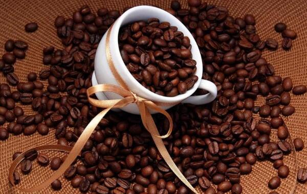 咖啡豆的种类及口味，口味分酸性、不酸不苦、不酸却苦