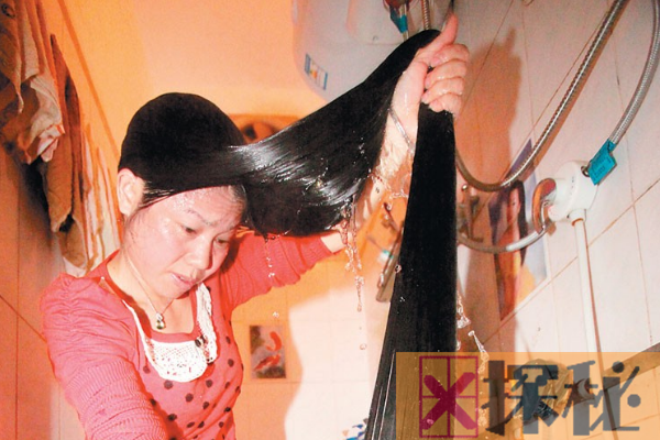 世界上最长的头发:生长快如韭菜(最长5.68米)