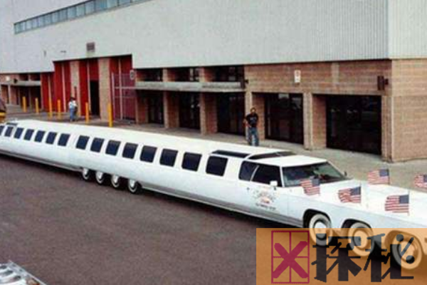 世界上最长的汽车:长达30米(配置带跳板的游泳池)