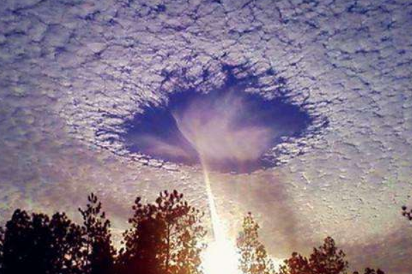 世界上五种罕见的云:水母云上榜 第一被彩虹填满