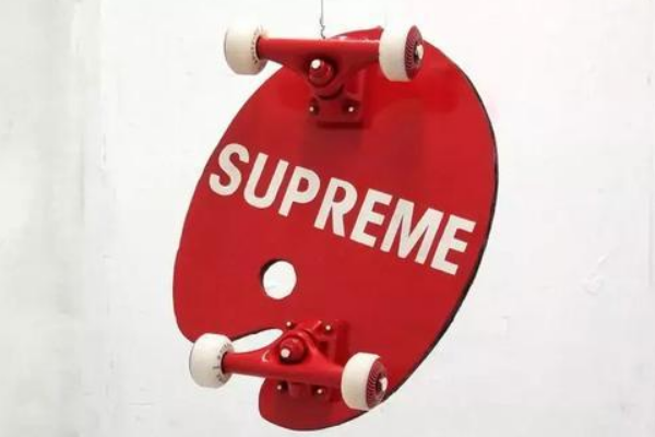 世界上最贵的滑板:唯一集齐的Supreme滑板(价值539万元)