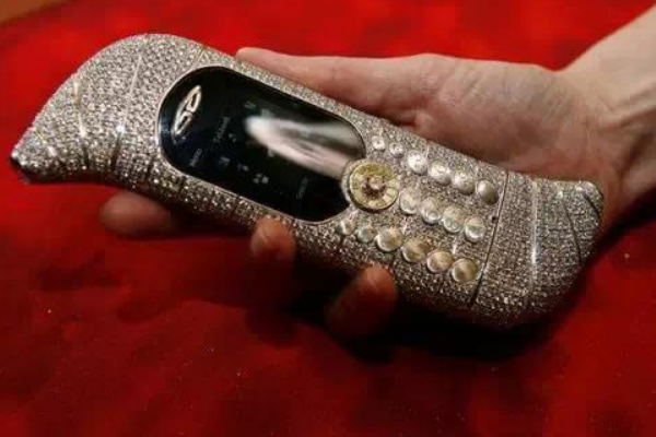 世界上最贵的手机排行榜:第一值一亿美金(镶18克拉宝石)