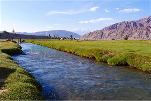 世界十大最短河流 坦波拉基河长度仅20米宽15米