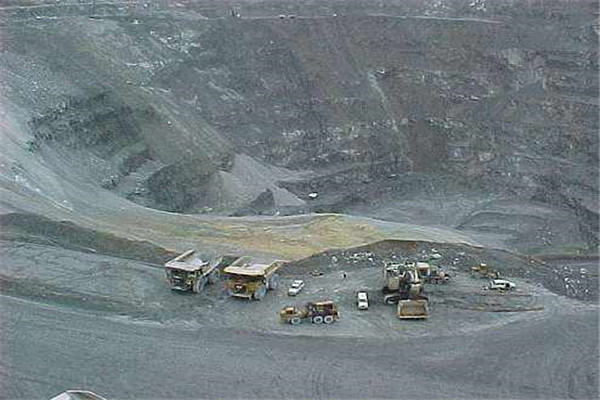 世界上最大的金矿 格拉斯伯格金矿（1936年被发现）