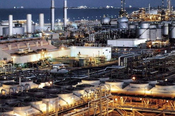 世界上最大的石油出产国是哪个?沙特阿拉伯 储量500亿吨