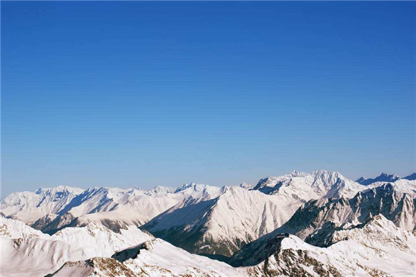 世界上最贵的空气 阿尔卑斯山空气（稀有而珍贵）