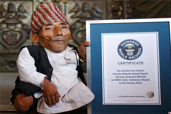 世界上最矮的人是谁 钱德拉,来自尼泊尔（身高仅0.546米）