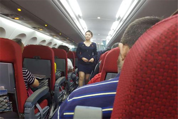 坐飞机可以带化妆品吗 携带化妆品坐飞机的注意事项