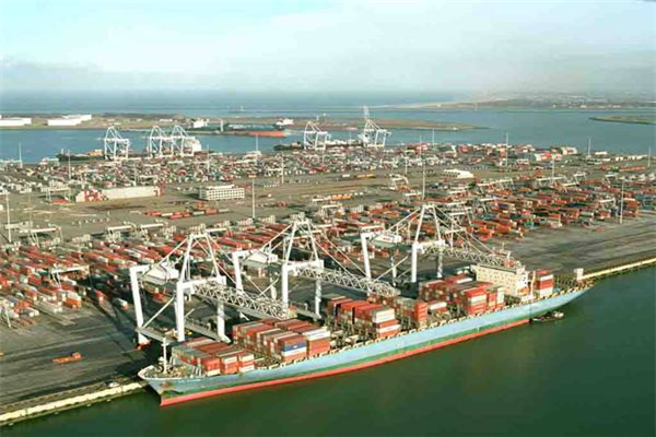 世界上最大的码头 鹿特丹码头,是当今世界上最大的港口