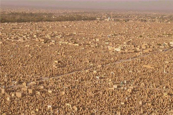 世界上最大墓地是哪个 和平谷（五百多万人长眠于此）