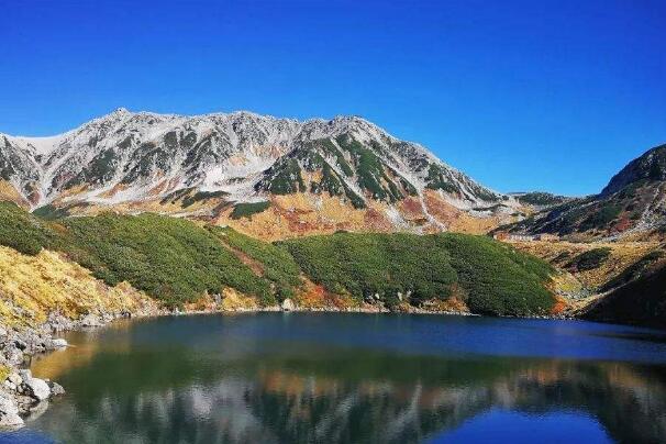 日本三大灵山:富士山第一，立山浓郁硫磺味(白山是火山)