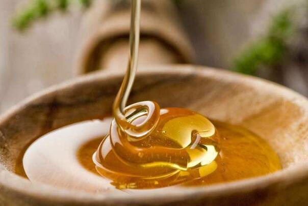 长期喝蜂蜜有什么坏处:没有坏处，喝蜂蜜不会引起糖尿病