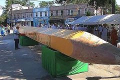 世界上最大的铅笔:长23米/重9吨(需要吊车才能拉起)