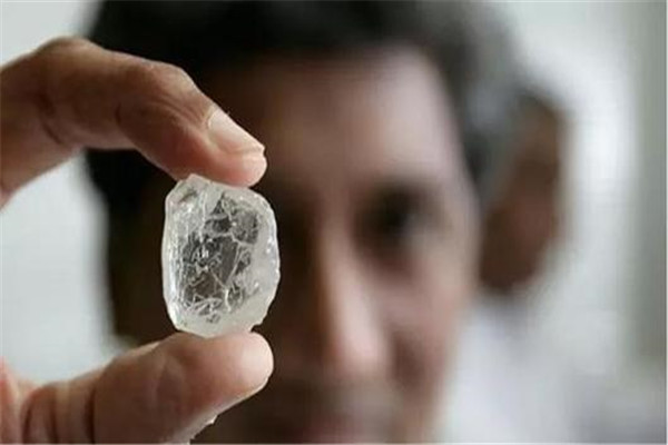 世界上最大的钻石矿在哪里 量多质优的钻石矿