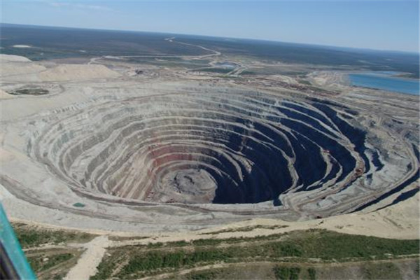 世界上最大的钻石矿在哪里 量多质优的钻石矿