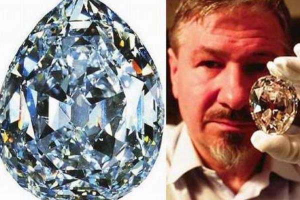 世界上最大的钻石库利南钻英国展出 两颗镶嵌在王冠上