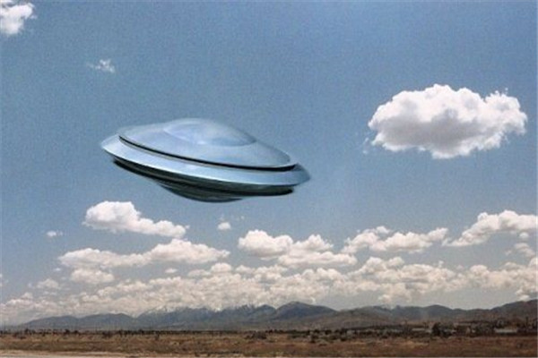 中国击落ufo抓到两个外星人 纯属传说（没有实际证据）