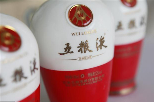 宁波存放十四年酒成空瓶是真的吗：酒瓶倒置导致酒精蒸发