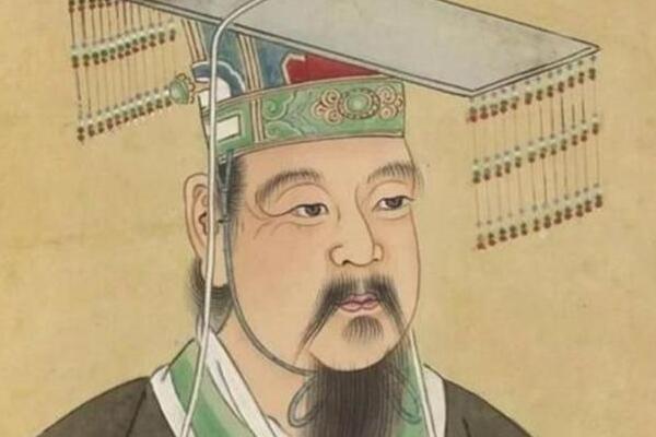 中国象棋发明者是谁 韩信军旅生涯中发明的象棋(解思乡之情)