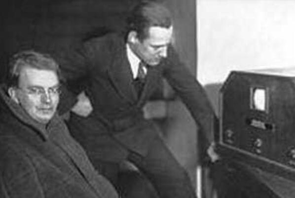世界上最早的电视机 贝尔德于1926年发明电视机(世界第一台)
