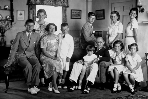 拥有美联储的七大家族：罗斯柴尔德家族上榜（控制世界经济）