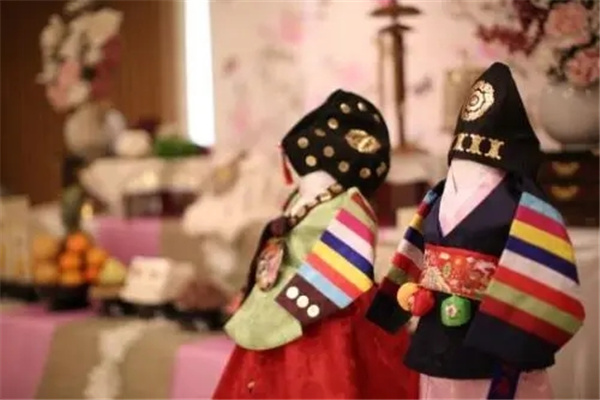 朝鲜族的传统节日是什么：洗头节（春节最为重要）