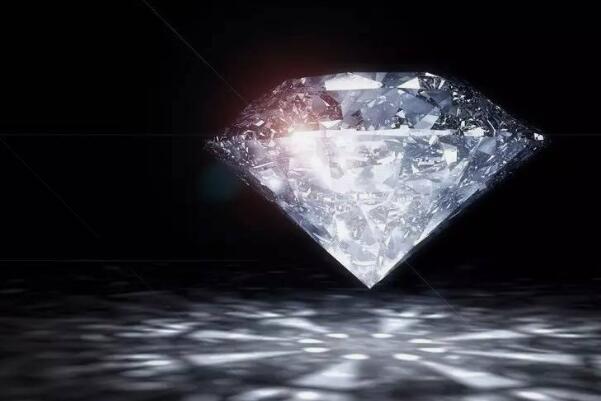 钻石是怎么形成的：地球内部高温高压形成(火山喷发带到地表)