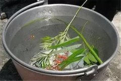 端午节要洗什么水：草药水（属于传统习俗）