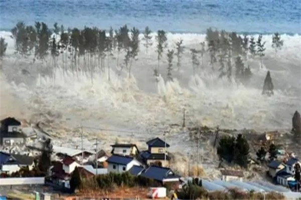 大洋深处最恐怖的狂风巨浪：地震引发海啸（沿途海岸皆受影响）