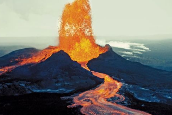 美国最危险的火山：圣海伦斯火山(喷发火山灰导致黑夜)