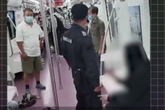 西安地铁拖拽事件：保安员拖拽女子的前因后果(完整事件)
