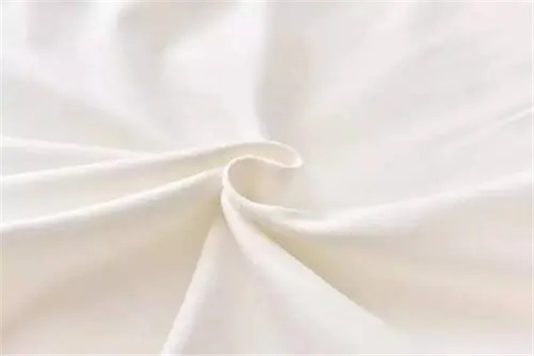 纯棉和精梳棉有什么区别：纯棉做外衣（精梳棉做内衣）