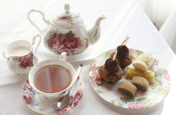 英国茶文化的起源和发展：起源于中国(喜喝红茶)