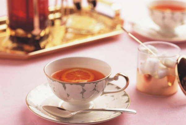 红茶有几种：四种(功夫茶、小种茶、红碎茶、印度红茶)
