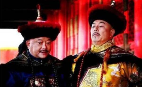 乾隆皇帝简介：清朝第六位皇帝，在位60年活了89岁
