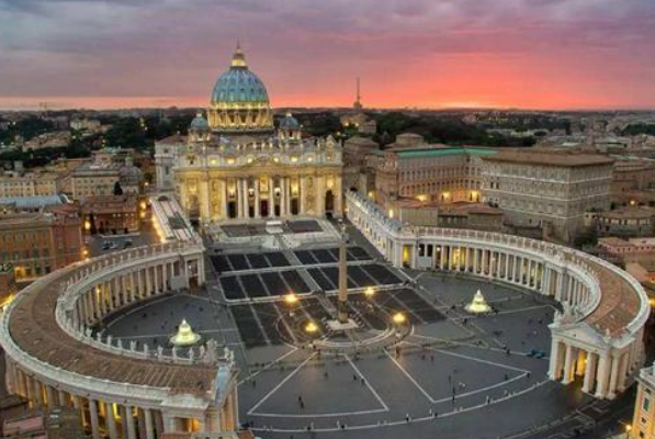 梵蒂冈靠什么收入：旅游和纪念品(宗教捐款获得收入)