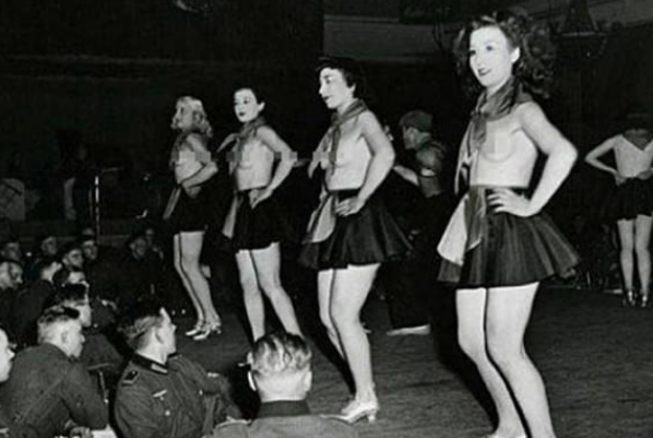 德国投降后有多惨：女性被苏联士兵侮辱(200万女性受辱)