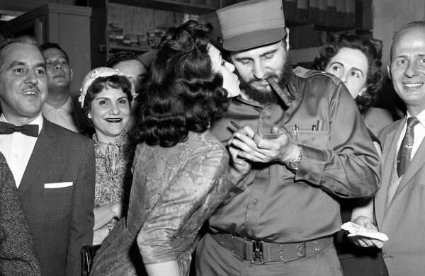 菲德尔·卡斯特罗简介：古巴第一任最高领导人，睡上万女人