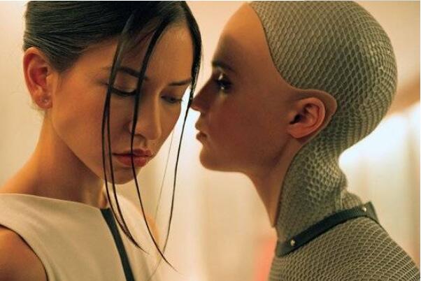 机性恋是什么意思：喜欢机器人(也指手机不离身)